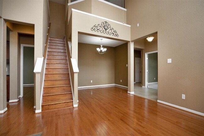 Foto del edificio - 1726 Pepper Hill Ln