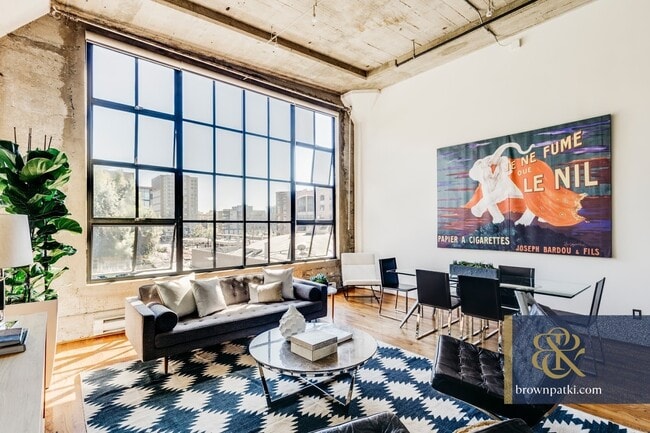 Building Photo - 601 4th St