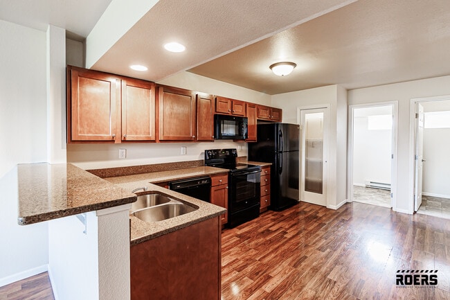 Building Photo - Roosevelt Townhomes
