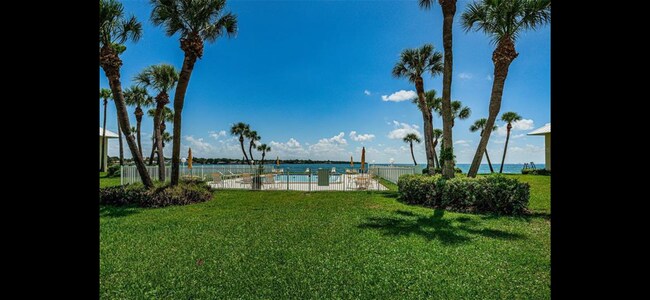 Foto del edificio - 7310 Sunshine Skyway Ln S