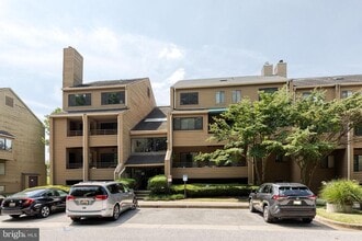Building Photo - 6905 Jones View Dr