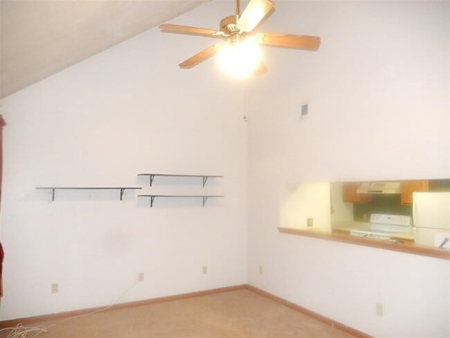 Building Photo - 746 Gold Nugget Trail