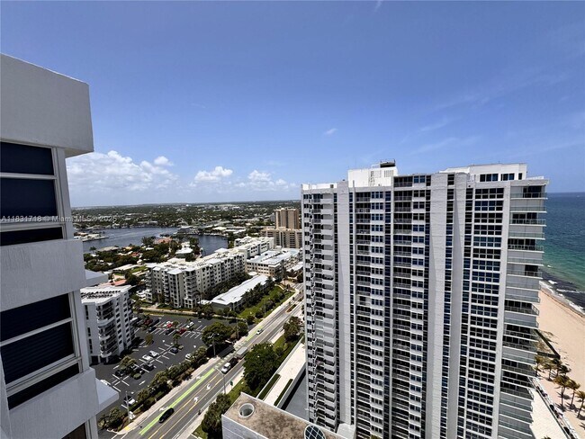 Foto del edificio - 1370 S Ocean Blvd