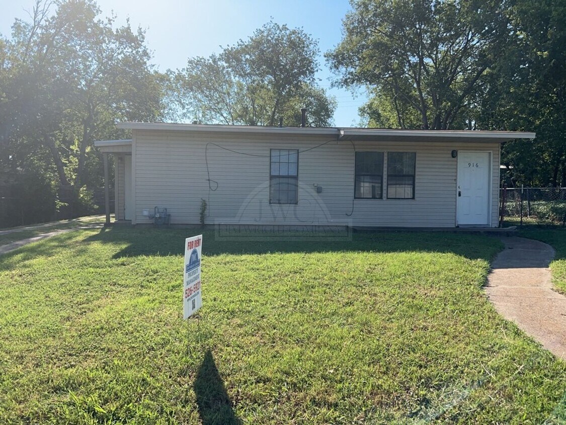 Foto principal - ***Two-Weeks Free Rent***916 Evergreen, Ki...