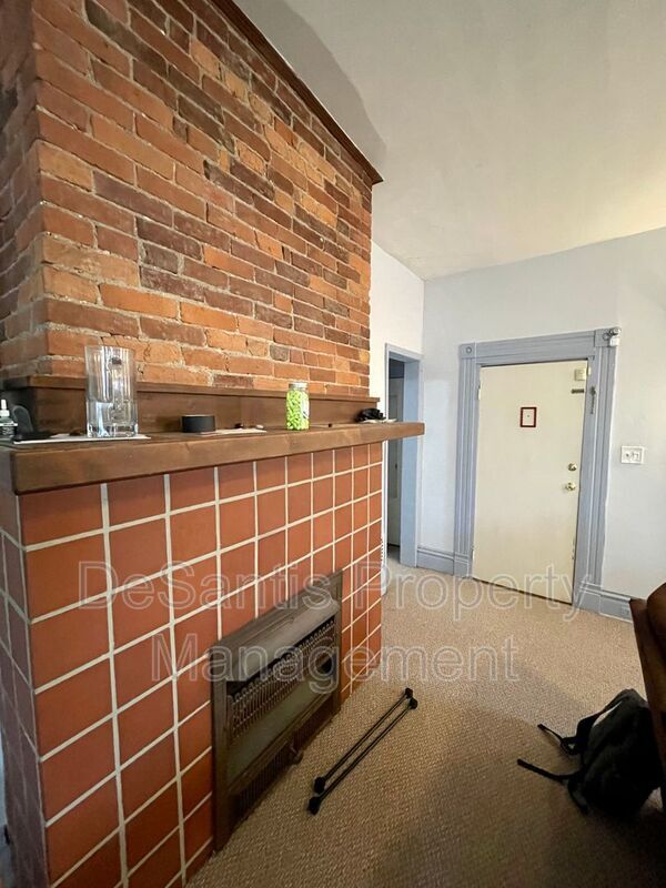 5730 Holden St Unit Apartment 2R, Pittsburgh, PA 15232 Condo for