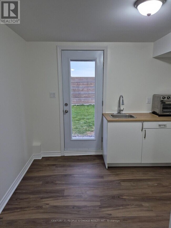 Photo du bâtiment - 124 Sailors Landing