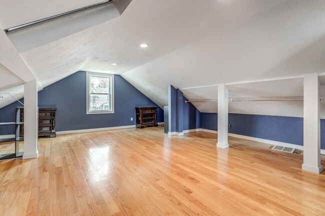 Foto del edificio - 8 Pluff Ave