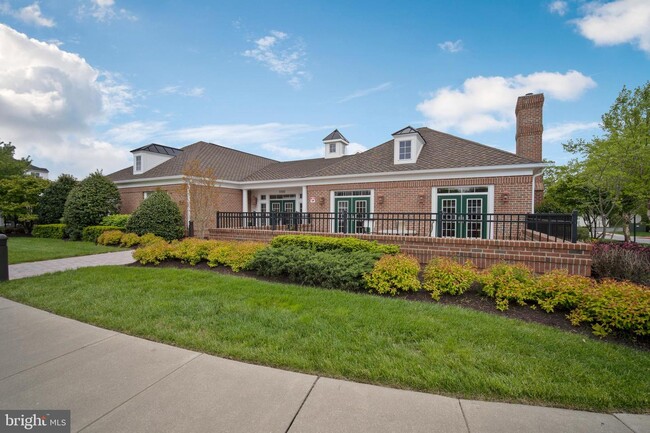 Building Photo - 7335 Brookview Rd
