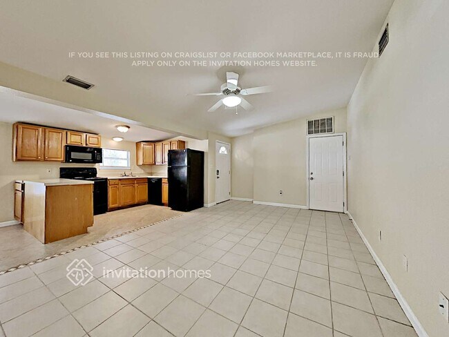 Foto del edificio - 8856 67th St