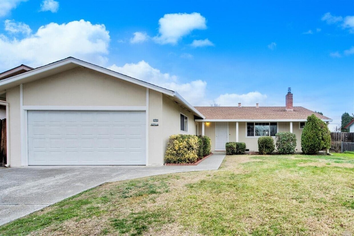 Primary Photo - 2024 Starling Way