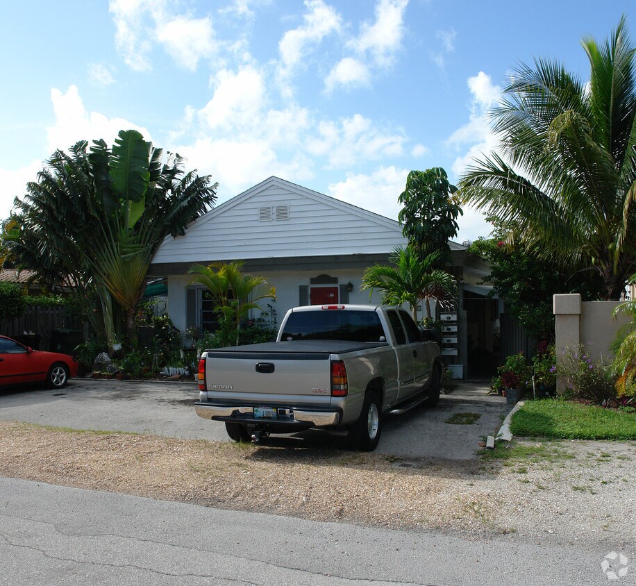 Foto del edificio - 904 SE 14th St