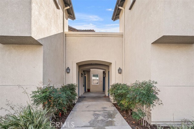 Building Photo - 60 Mesquite
