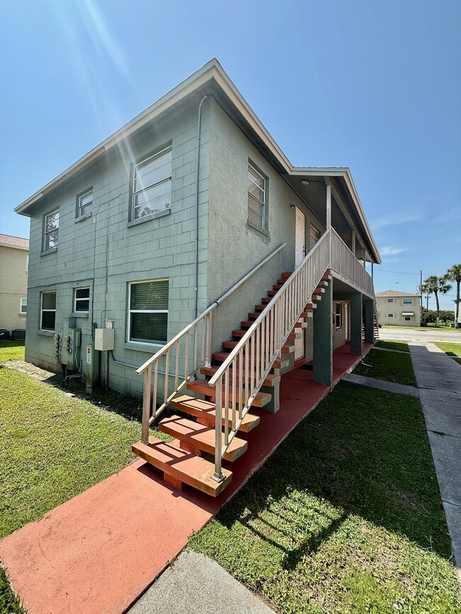 Photo - 723 Michigan Ct Townhome