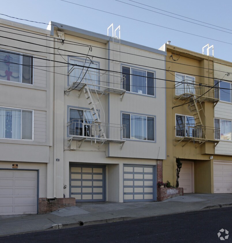 Primary Photo - 20 3rd Ave