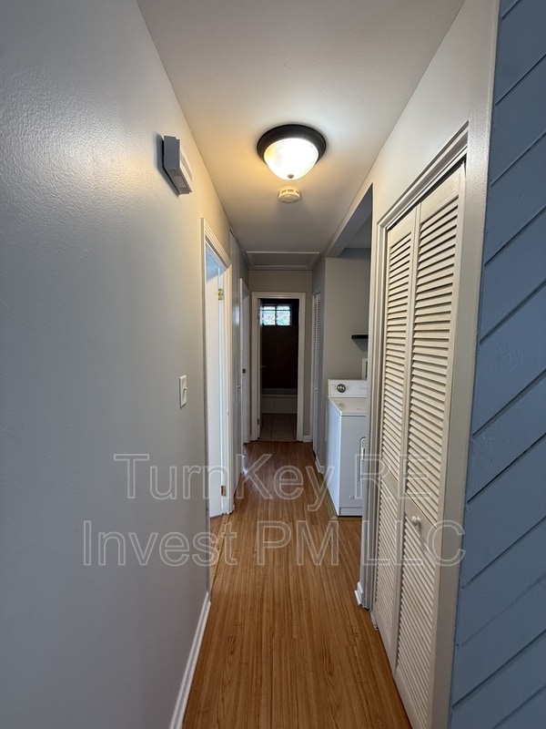 Building Photo - 803 Dorman Dr