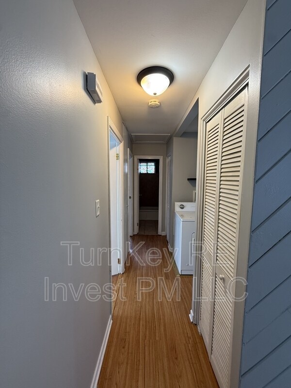 Foto del edificio - 803 Dorman Dr