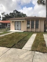 Building Photo - 270 NW 44th Ave