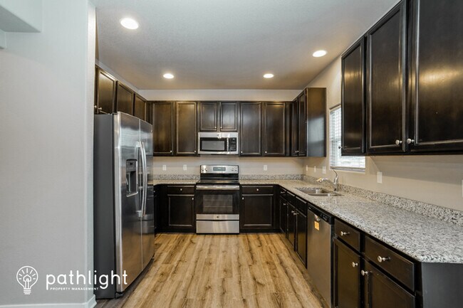 Building Photo - 7310 Dutch Loop