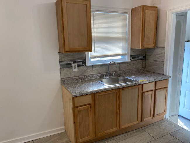Foto del edificio - 20263 Caldwell St