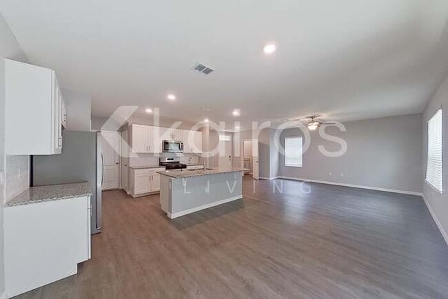 Building Photo - 32025 Katelin Cir
