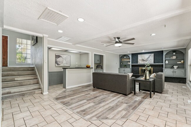 Foto del edificio - 4 bed, 3 bath home in OKC, OK