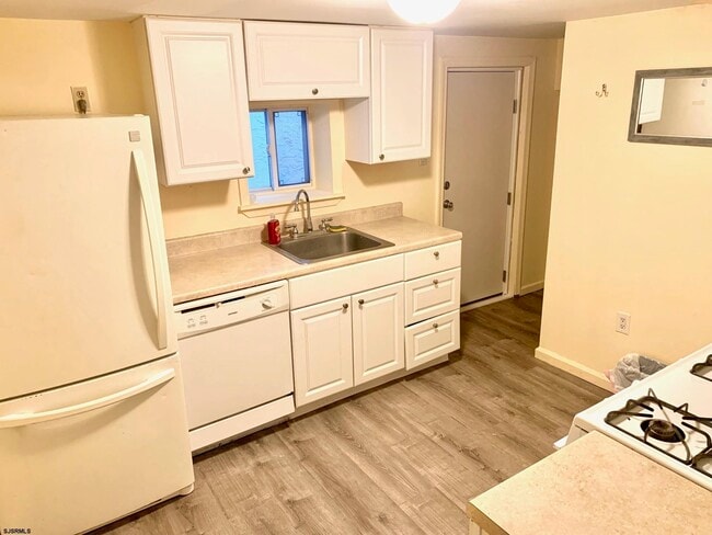 Foto del edificio - 116 N Dorset Ave