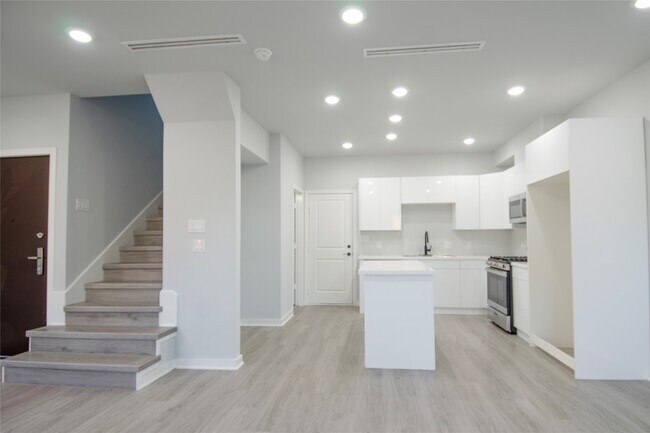 Foto del edificio - 2832 Mansfield St