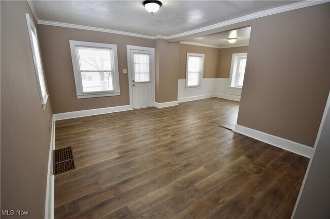 Foto del edificio - 583 Victoria Ave