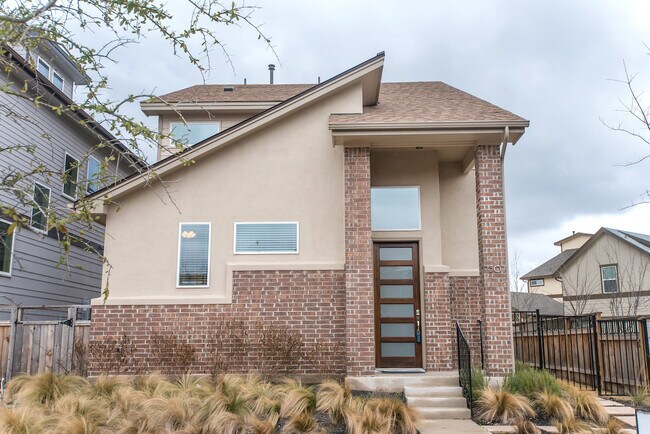 Foto del edificio - Crestview Station Community! North Lamar /...