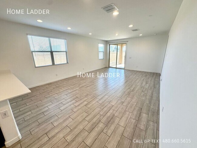 Foto del edificio - 23083 E Pegasus Pkwy