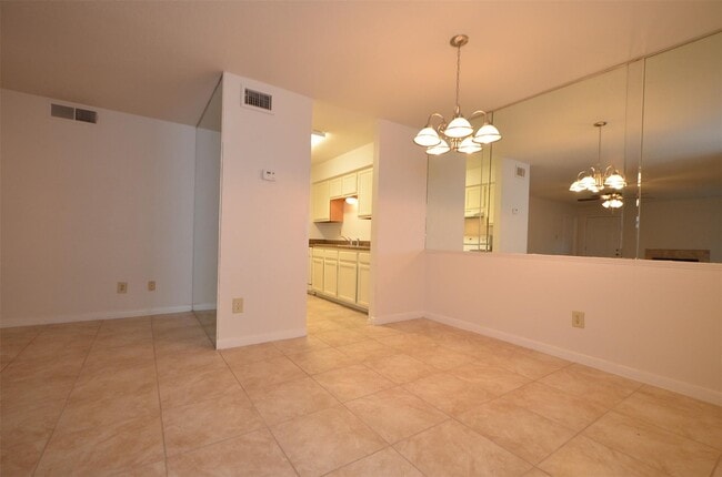 Foto del edificio - 9700 Leawood Blvd