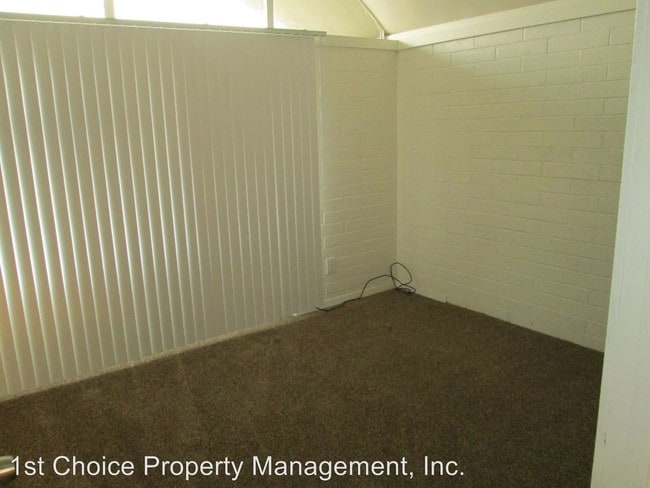Building Photo - 2660 Shasta Way