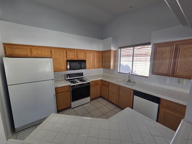 Foto del edificio - Canyon Creek 3 bedroom