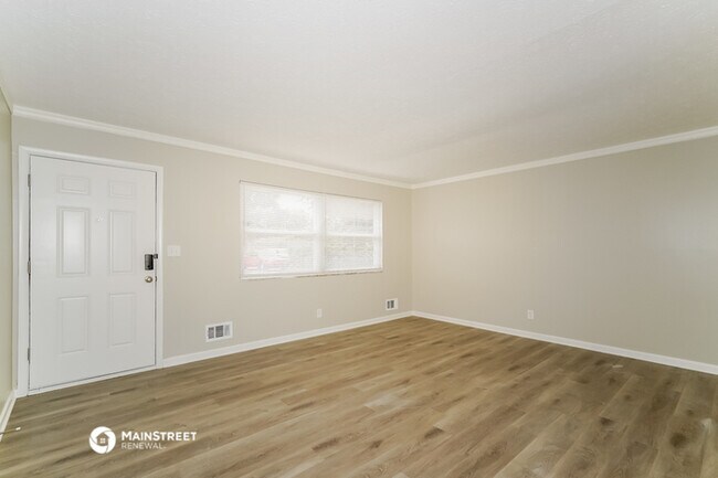 Building Photo - 2857 S State Ave