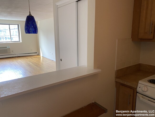 Foto del edificio - 24 Allston St