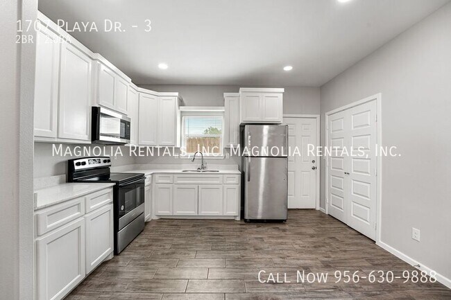 Foto del edificio - 1707 Playa Dr