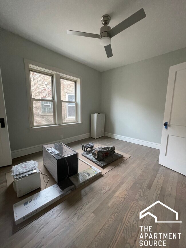 Building Photo - 3404 N Springfield Ave