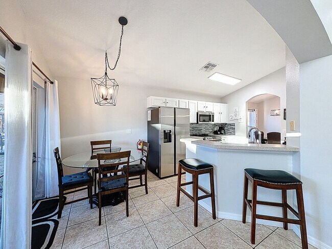 Building Photo - 217 Sevilla Ave