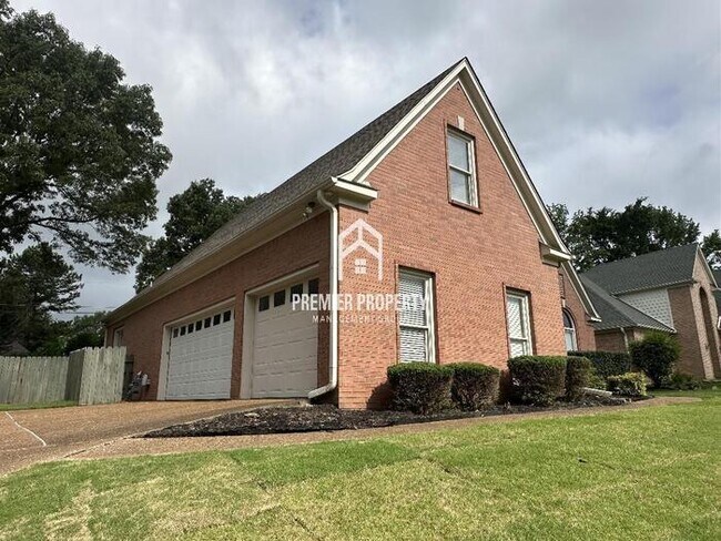 Building Photo - 197 Leaf Trail Ct