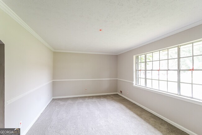 Building Photo - 1731 Tilden Ave