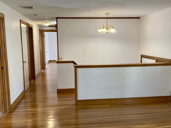 Foto del edificio - 32 Ginn Rd