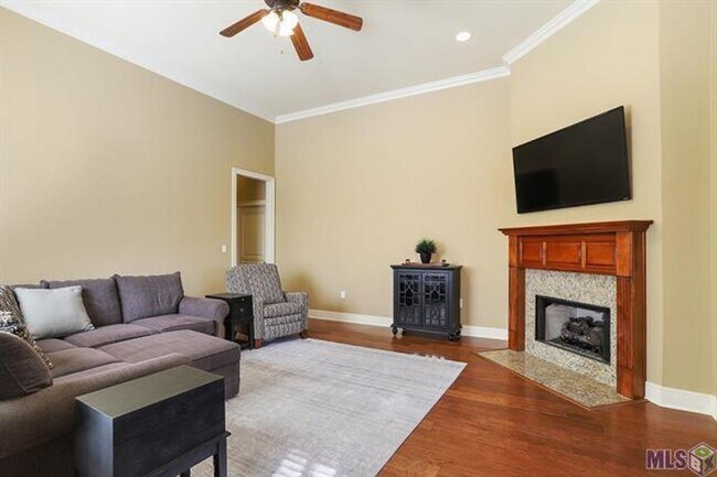 Foto del edificio - 36303 E Pine Grove Ct