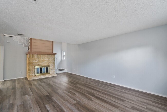 Foto del edificio - 11809 Eubank Dr