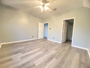 Building Photo - 4031 Raspberry Ct