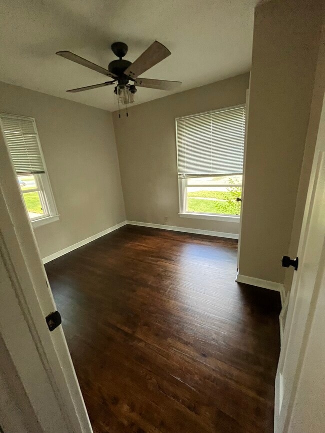 Foto del edificio - 327 Polk St