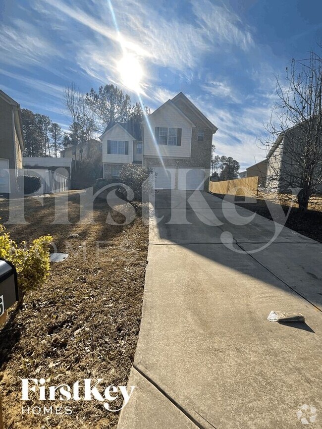 Building Photo - 3506 Creekview Dr