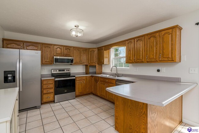 Building Photo - 119 Charlotte Cir