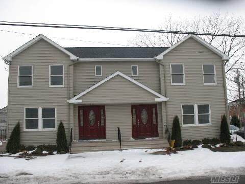 Primary Photo - 1077 Cedar Ln