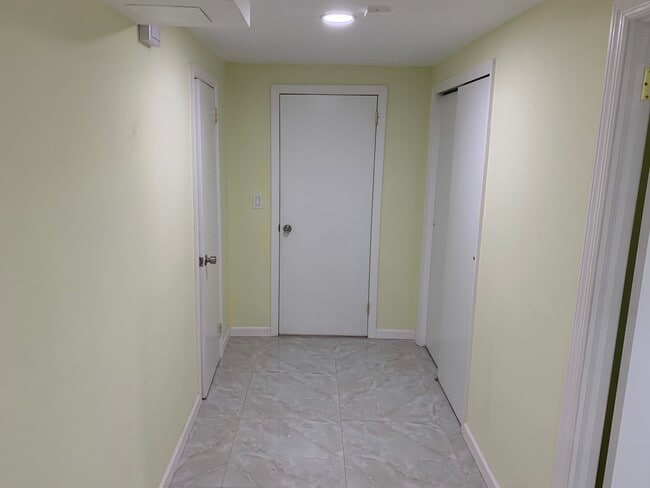 Foto del edificio - 6915 171st St