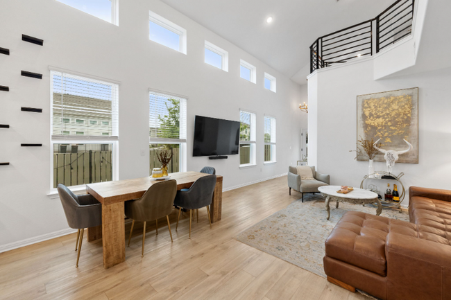 Foto del edificio - 1020 Legend Milton Ln